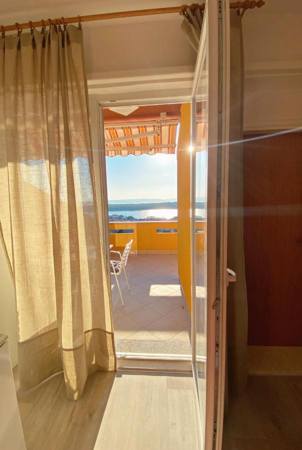The Manzoni Family 1 Hotel Punat Exterior photo